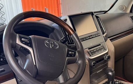 Toyota Land Cruiser 200, 2015 год, 4 500 000 рублей, 6 фотография