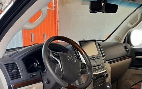 Toyota Land Cruiser 200, 2015 год, 4 500 000 рублей, 7 фотография