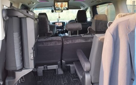 Toyota Alphard III, 2022 год, 5 850 000 рублей, 6 фотография