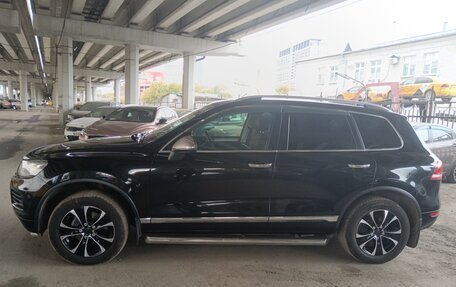 Volkswagen Touareg III, 2011 год, 1 348 461 рублей, 2 фотография