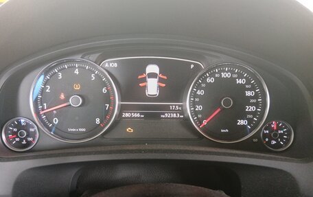 Volkswagen Touareg III, 2011 год, 1 348 461 рублей, 7 фотография