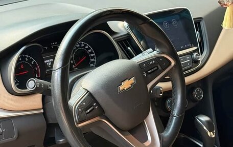 Chevrolet Cruze II, 2022 год, 990 000 рублей, 6 фотография