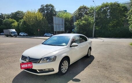 Volkswagen Passat B7, 2011 год, 875 000 рублей, 1 фотография