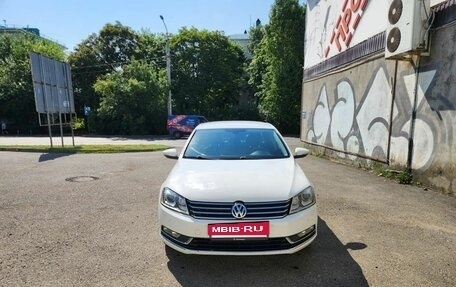 Volkswagen Passat B7, 2011 год, 875 000 рублей, 4 фотография