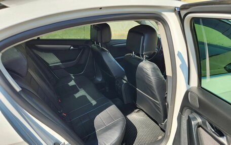 Volkswagen Passat B7, 2011 год, 875 000 рублей, 15 фотография