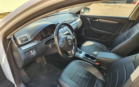 Volkswagen Passat B7, 2011 год, 875 000 рублей, 13 фотография