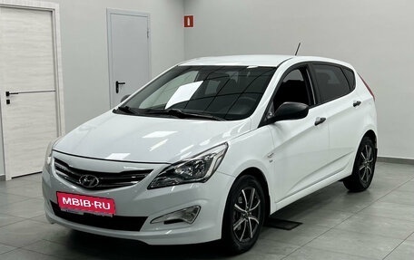 Hyundai Solaris II рестайлинг, 2015 год, 1 190 000 рублей, 1 фотография