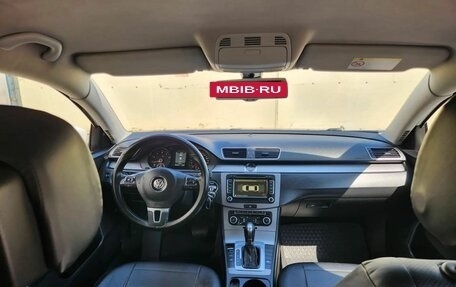 Volkswagen Passat B7, 2011 год, 875 000 рублей, 14 фотография