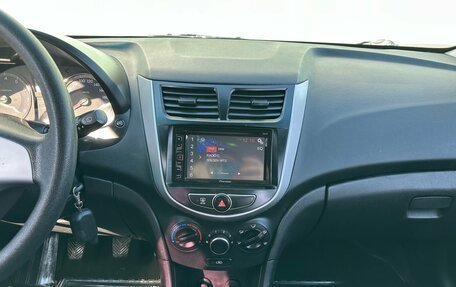 Hyundai Solaris II рестайлинг, 2016 год, 750 000 рублей, 10 фотография