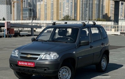 Chevrolet Niva I рестайлинг, 2015 год, 639 000 рублей, 1 фотография