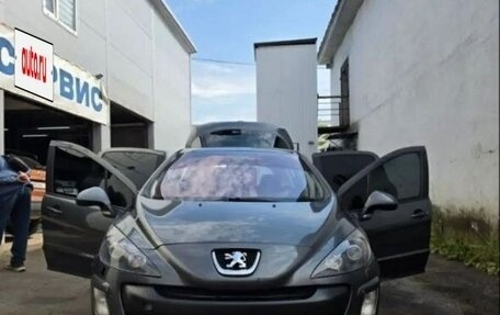 Peugeot 308 II, 2010 год, 399 999 рублей, 1 фотография