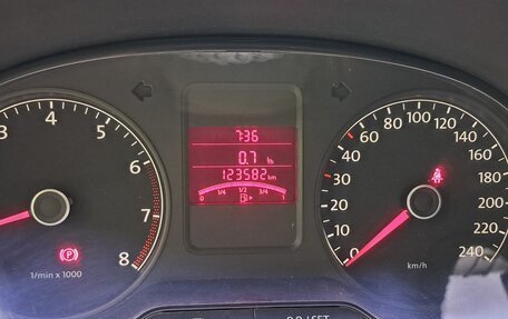 Volkswagen Polo VI (EU Market), 2011 год, 850 000 рублей, 10 фотография