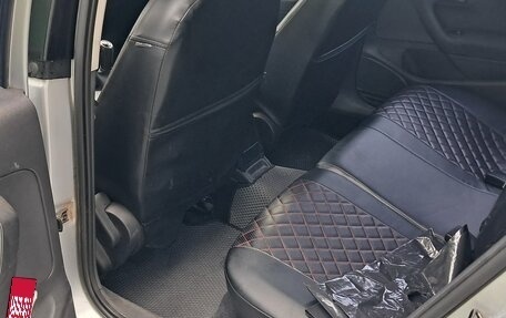 Volkswagen Polo VI (EU Market), 2011 год, 850 000 рублей, 11 фотография