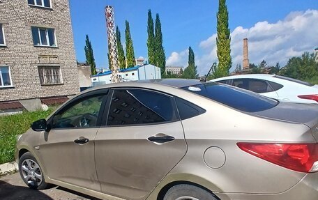 Hyundai Solaris II рестайлинг, 2011 год, 640 000 рублей, 4 фотография