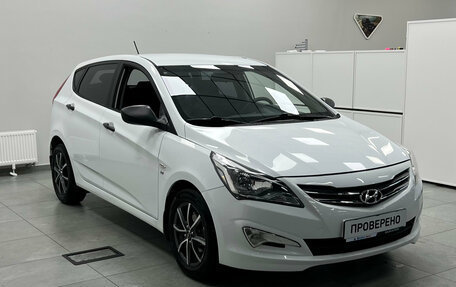 Hyundai Solaris II рестайлинг, 2015 год, 1 190 000 рублей, 3 фотография