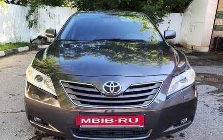 Toyota Camry, 2008 год, 899 000 рублей, 2 фотография