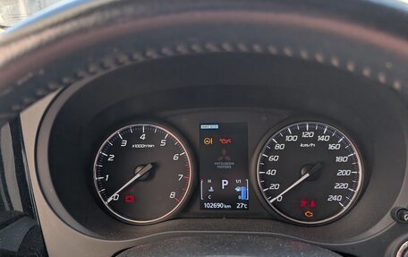 Mitsubishi Outlander III рестайлинг 3, 2021 год, 2 190 000 рублей, 6 фотография
