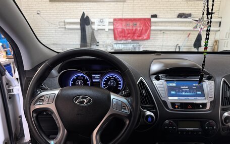 Hyundai ix35 I рестайлинг, 2011 год, 1 120 000 рублей, 18 фотография