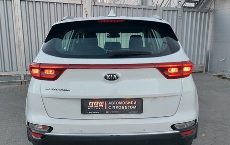 KIA Sportage IV рестайлинг, 2020 год, 2 015 000 рублей, 7 фотография