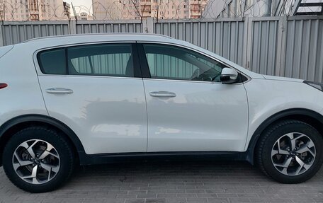 KIA Sportage IV рестайлинг, 2020 год, 2 015 000 рублей, 5 фотография