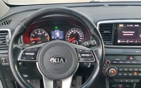 KIA Sportage IV рестайлинг, 2020 год, 2 015 000 рублей, 10 фотография