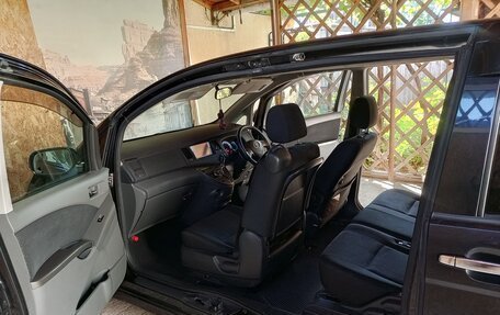 Toyota ISis I, 2010 год, 1 100 000 рублей, 12 фотография