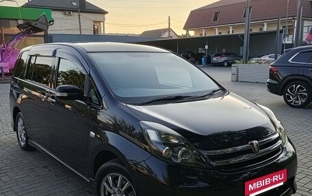 Toyota ISis I, 2010 год, 1 100 000 рублей, 3 фотография