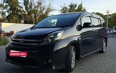 Toyota ISis I, 2010 год, 1 100 000 рублей, 2 фотография