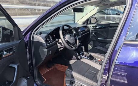 Volkswagen T-Roc I, 2022 год, 1 400 800 рублей, 7 фотография
