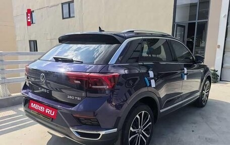 Volkswagen T-Roc I, 2022 год, 1 400 800 рублей, 6 фотография