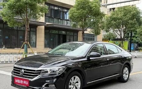 Volkswagen Passat B8 рестайлинг, 2021 год, 1 894 000 рублей, 2 фотография