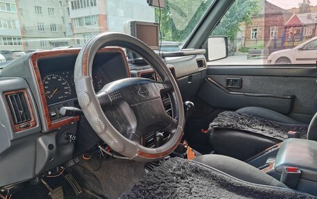 Nissan Patrol, 1997 год, 1 200 000 рублей, 13 фотография