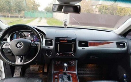 Volkswagen Touareg III, 2013 год, 1 820 000 рублей, 3 фотография