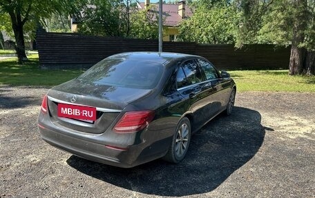 Mercedes-Benz E-Класс, 2018 год, 3 200 000 рублей, 7 фотография