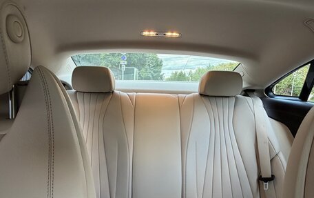 Mercedes-Benz E-Класс, 2018 год, 3 999 000 рублей, 4 фотография