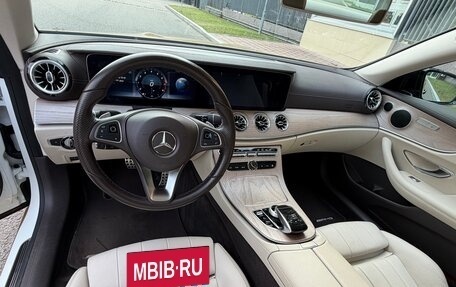 Mercedes-Benz E-Класс, 2018 год, 3 999 000 рублей, 3 фотография