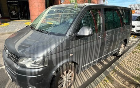 Volkswagen Multivan T5, 2012 год, 2 400 000 рублей, 2 фотография