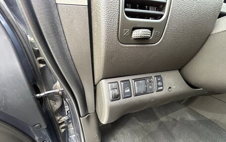Nissan Pathfinder, 2007 год, 990 000 рублей, 25 фотография