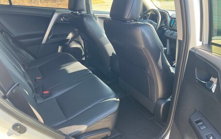Toyota RAV4, 2017 год, 2 600 000 рублей, 17 фотография