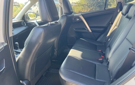 Toyota RAV4, 2017 год, 2 600 000 рублей, 15 фотография