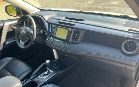 Toyota RAV4, 2017 год, 2 600 000 рублей, 19 фотография