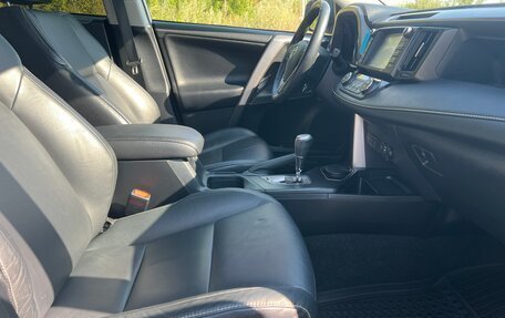 Toyota RAV4, 2017 год, 2 600 000 рублей, 18 фотография
