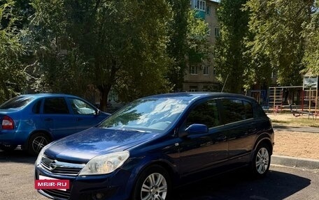 Opel Astra H, 2008 год, 440 000 рублей, 3 фотография