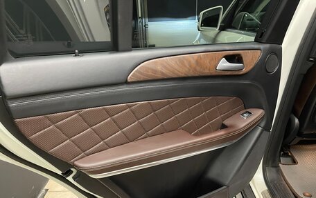 Mercedes-Benz GL-Класс, 2012 год, 2 600 000 рублей, 23 фотография