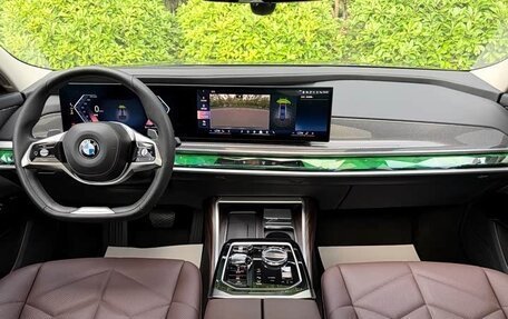 BMW 7 серия, 2023 год, 10 645 000 рублей, 12 фотография