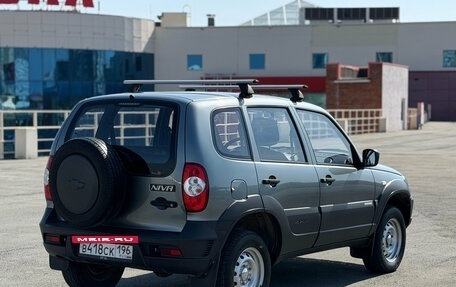 Chevrolet Niva I рестайлинг, 2015 год, 639 000 рублей, 7 фотография