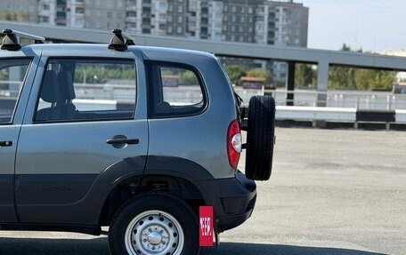 Chevrolet Niva I рестайлинг, 2015 год, 639 000 рублей, 12 фотография