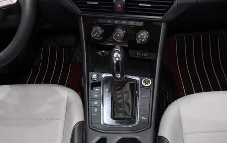 Volkswagen Bora, 2023 год, 1 470 000 рублей, 15 фотография