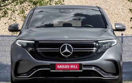 Mercedes-Benz EQC, 2022 год, 9 321 000 рублей, 2 фотография