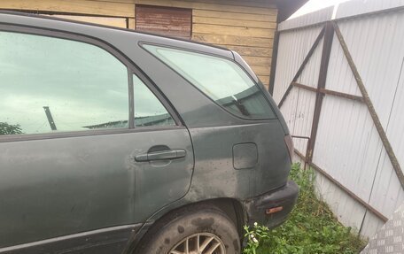Lexus RX IV рестайлинг, 1998 год, 300 000 рублей, 14 фотография